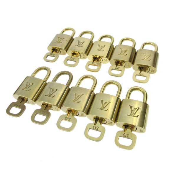 LOUIS VUITTON Padlock & Key Bag Accessories Charm 10 Piece Set Gold - Picture 1 of 1